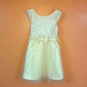 A Zunie Light Yellow Dress For Girls